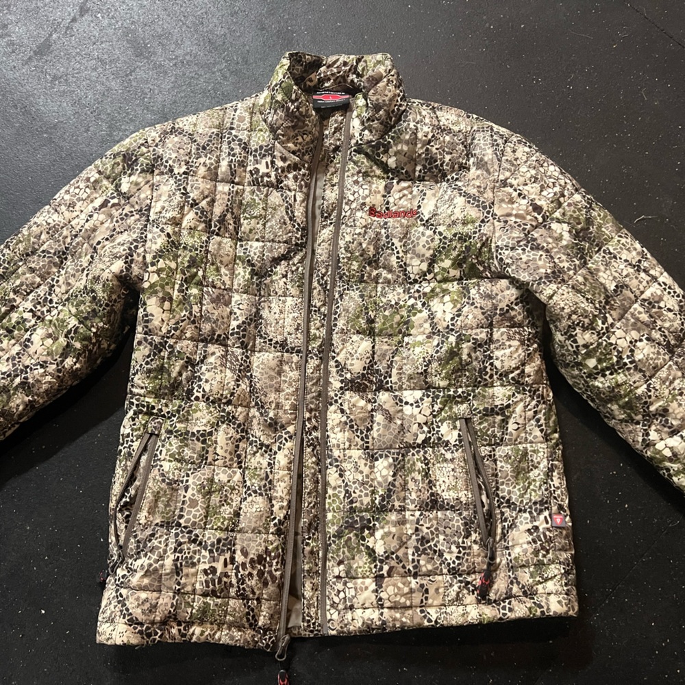 Badlands High Unitas Perfect Condition. No pulls, worn only a handful of time.